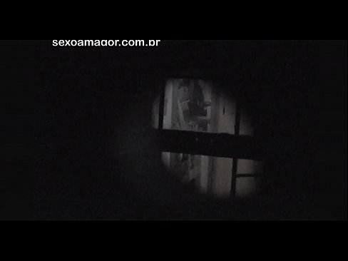 ❤️ Lourinho é secretamente filmado por um voyeur de bairro escondido atrás de tijolos ocos ❌ Porno em pt-br.onlyhdporn.ru