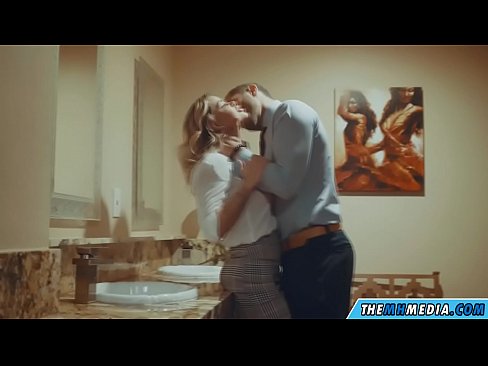 ❤️ Quando uma loira peituda o seduz em um banheiro público ❌ Porno em pt-br.onlyhdporn.ru